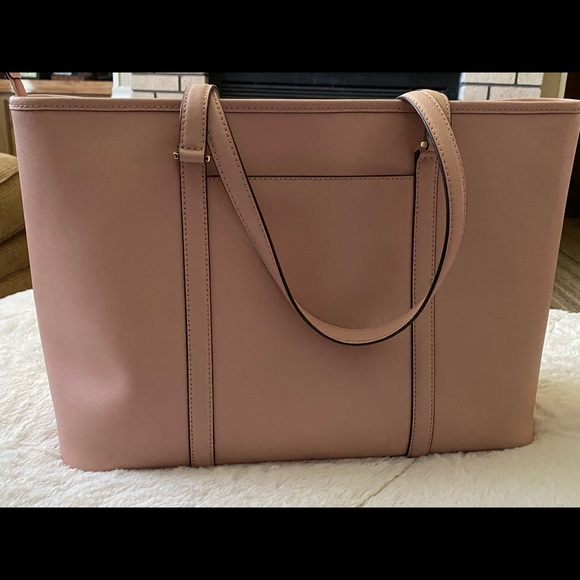 Michael Kors Handbag - Picture 2 of 4